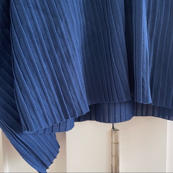 Blue ribbed Zara top with exaggerated 3/4 sleeves - Picture 5 of 8